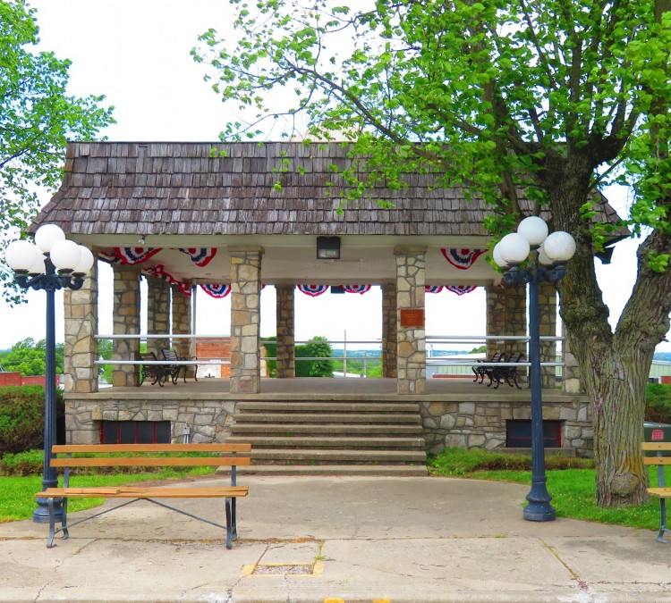 bandstand park beautification (Princeton,&nbspMO)